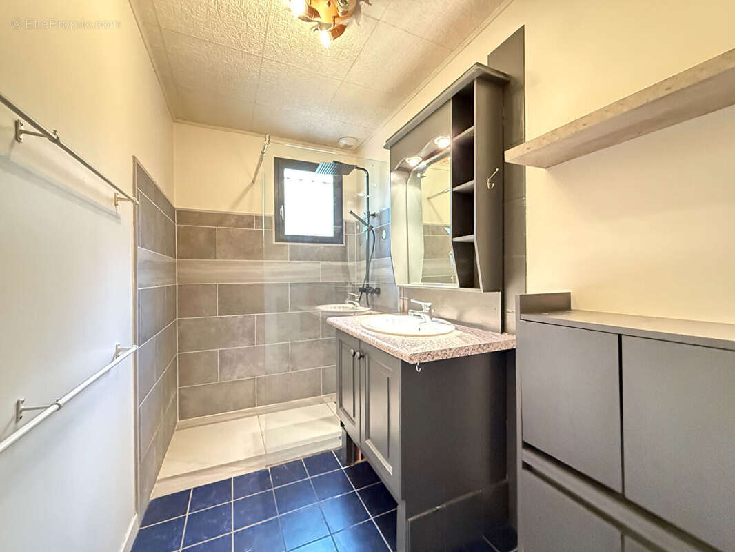 Maison à LONS-LE-SAUNIER