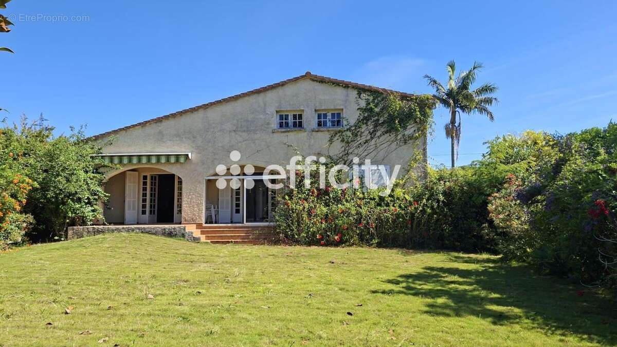 Maison à SANTA-LUCIA-DI-MORIANI