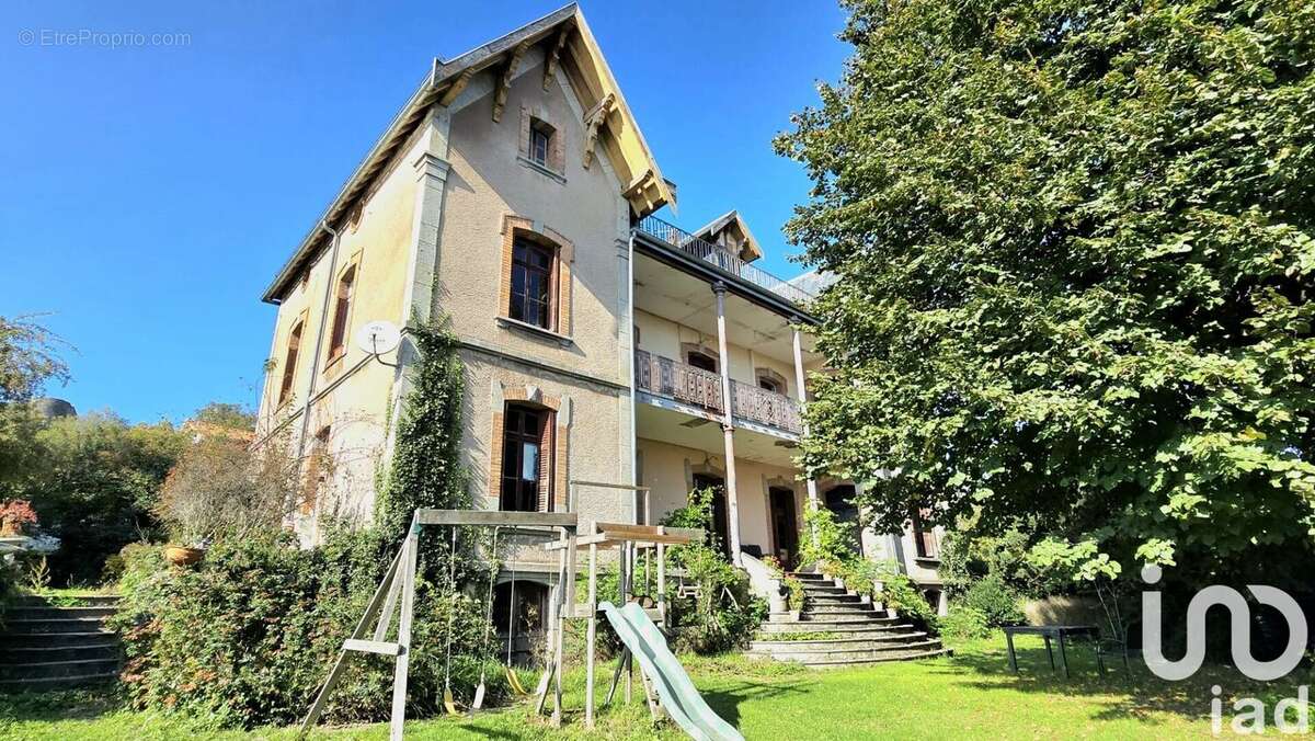 Maison 260 m² à Mauzun  - photo 2