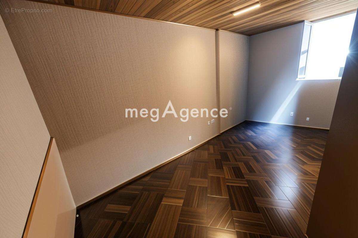 Maison à SIX-FOURS-LES-PLAGES