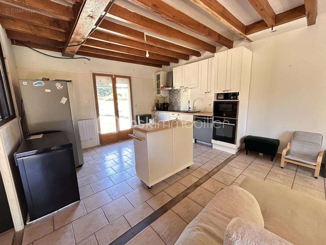 Maison familiale 110 m² - Terrain 968 m² - Claye-Souilly- Quartier recherché - photo 3