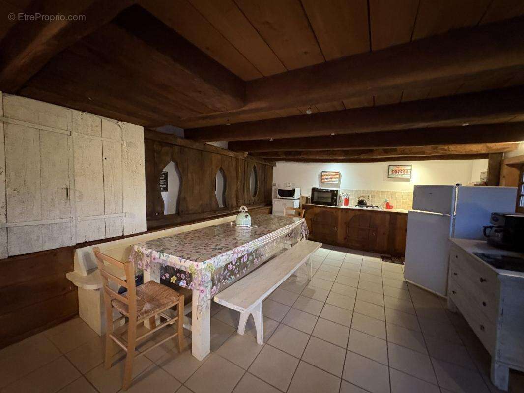 Maison à SEGONZAC