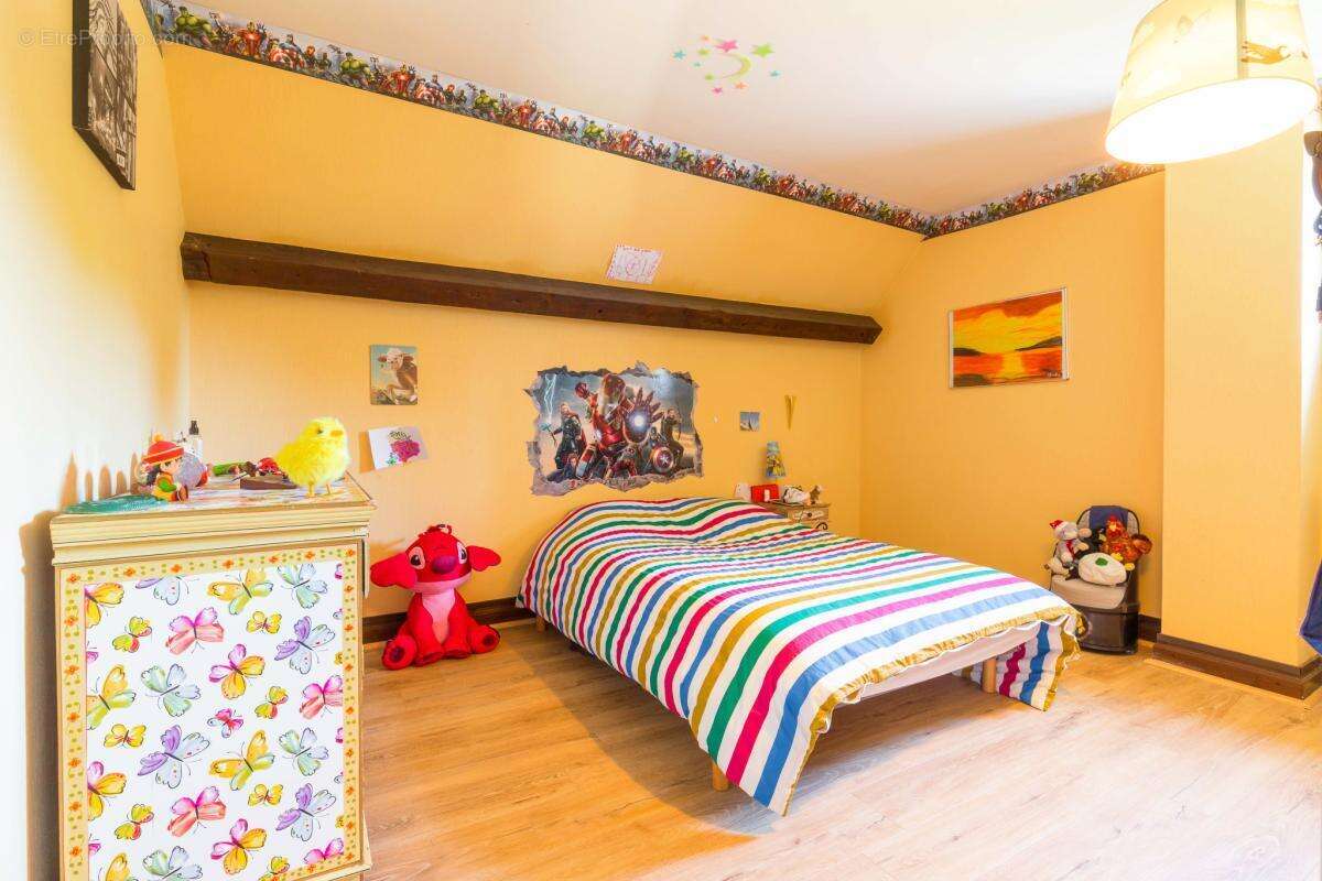 Maison à MIREBEAU-SUR-BEZE