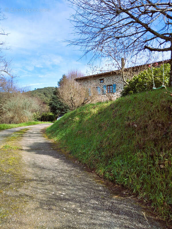 Maison à SAINT-FORTUNAT-SUR-EYRIEUX