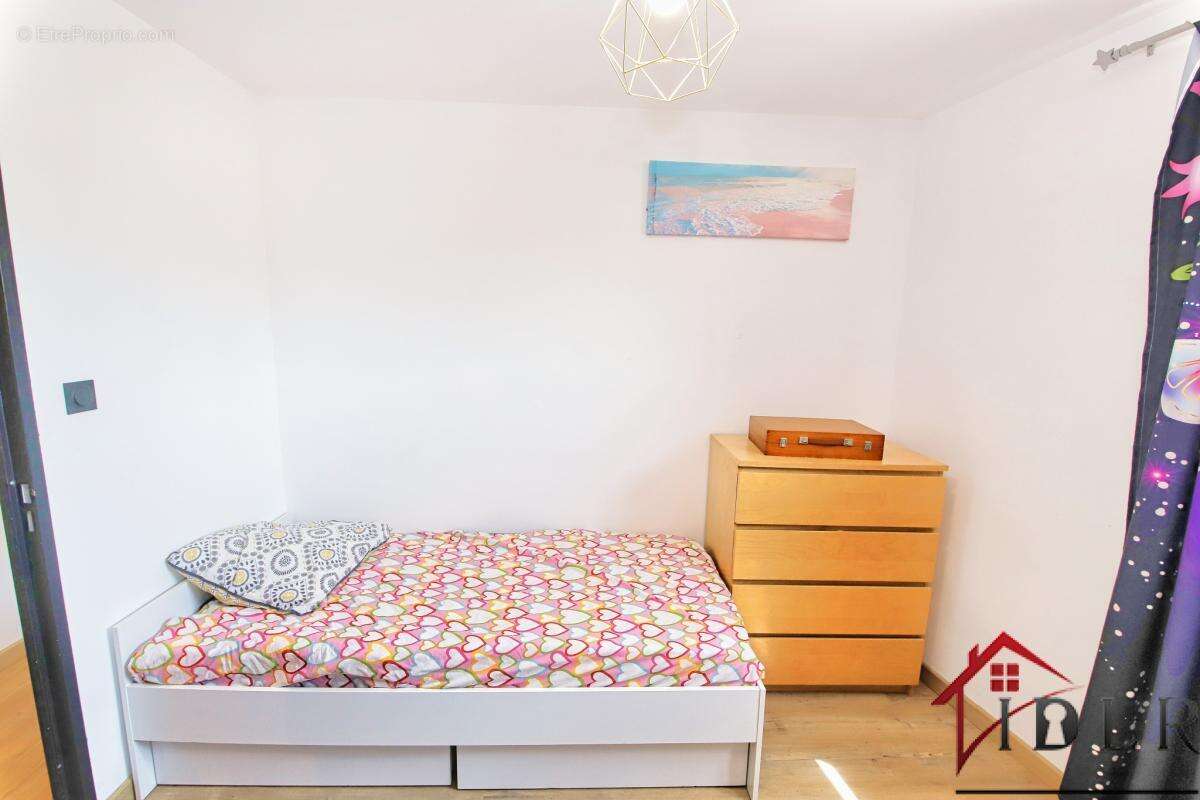 Appartement T4 3 chambres, balcon et  garage à vendre à Hyèr - photo 17