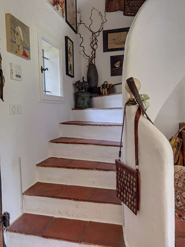 Maison à LA GARDE-FREINET