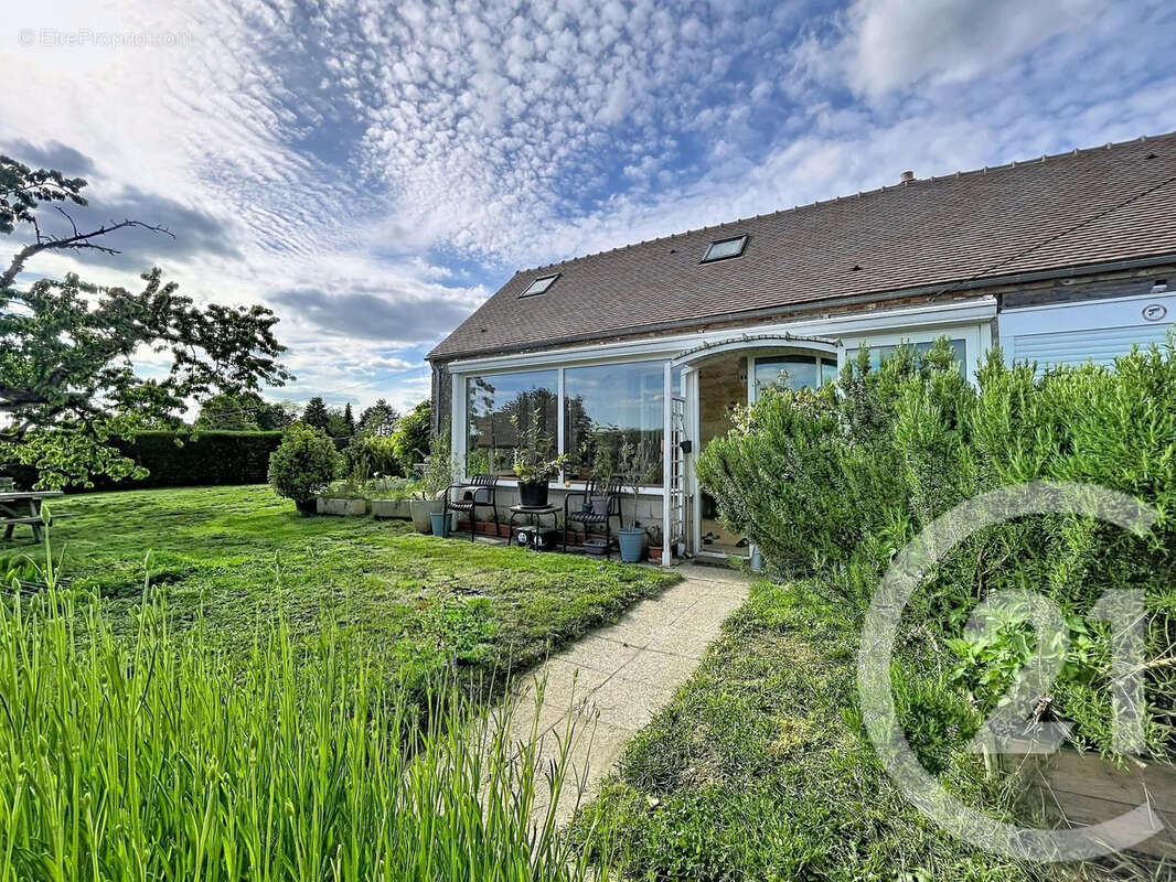 Maison à VILLEBOUGIS