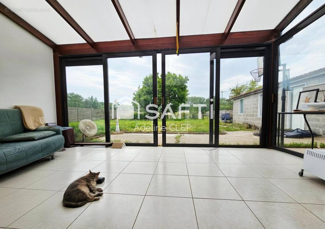 Photo 1 - Maison à LUGY