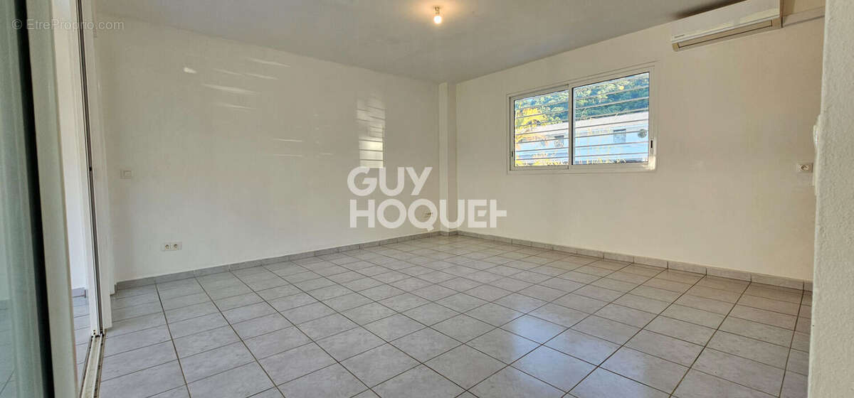 Maison à REMIRE-MONTJOLY