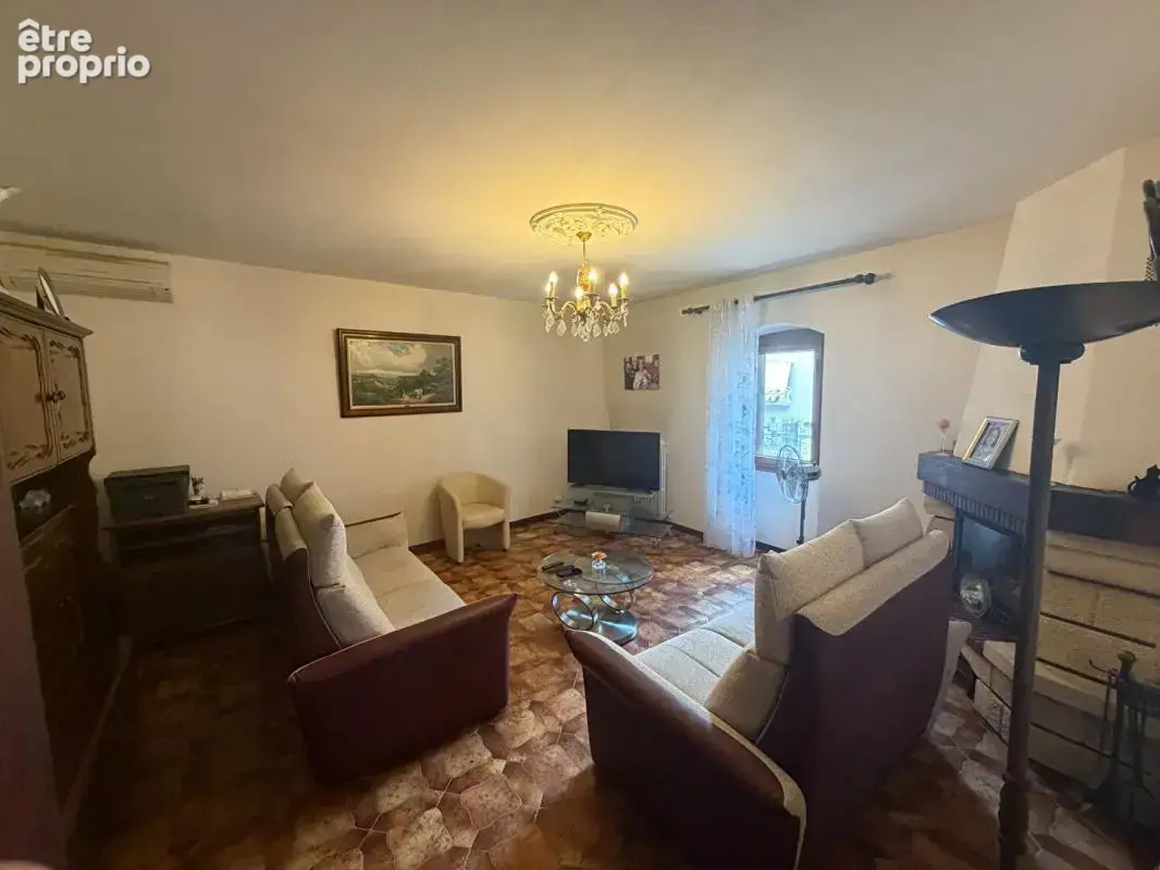 Maison de village avec garage et balcon au coeur de Saint-Jean-de-Maruéjols - photo 6