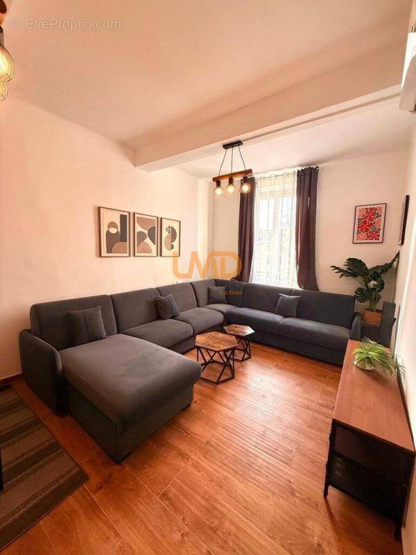 Appartement à LE MUY