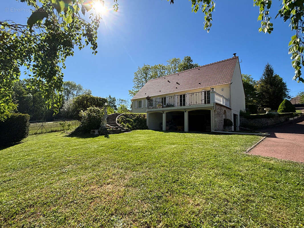 Maison à SAINTE-GENEVIEVE