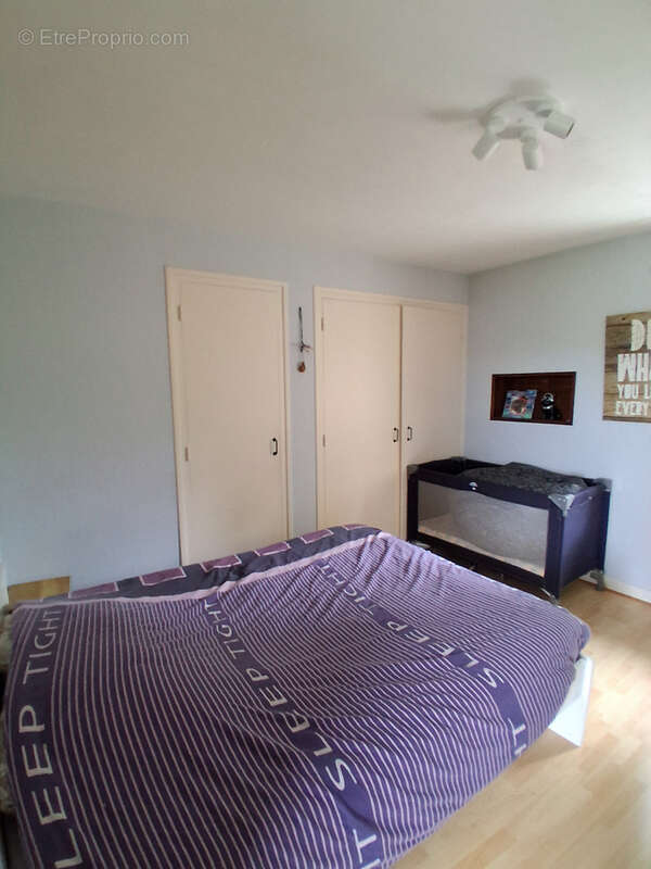 Maison à SAINT-DENIS-DE-CABANNE