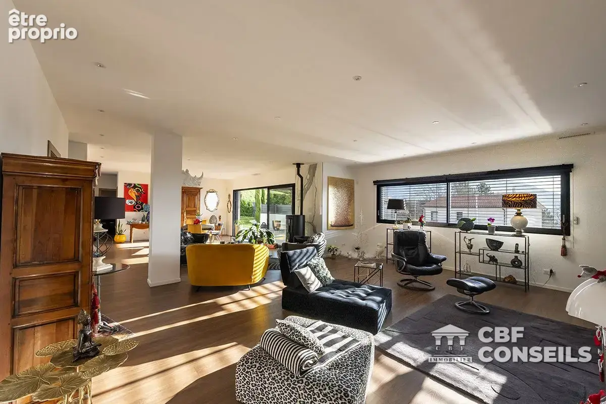 Maison 7 pièces 247 m² à vendre à Veyre-Monton (63960) - photo 4