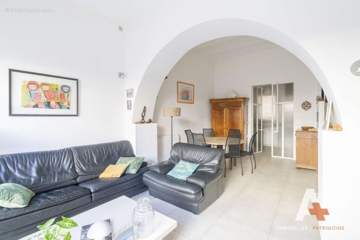 Maison à MARSEILLE-7E