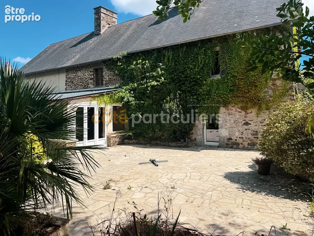 Maison en pierre de caractère avec 5 000m2 de terrain - photo 3