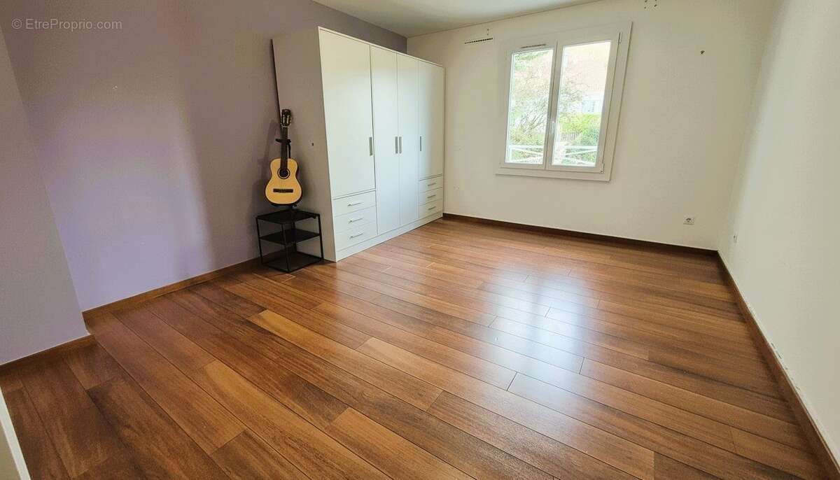 Maison à AULNAY-SUR-MAULDRE