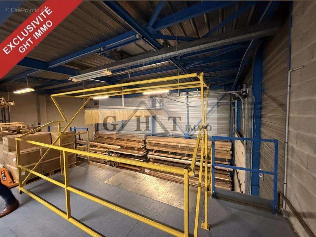 Commerce à EMERAINVILLE