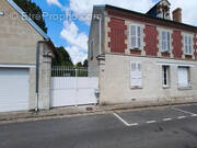 Maison à VIEUX-MOULIN