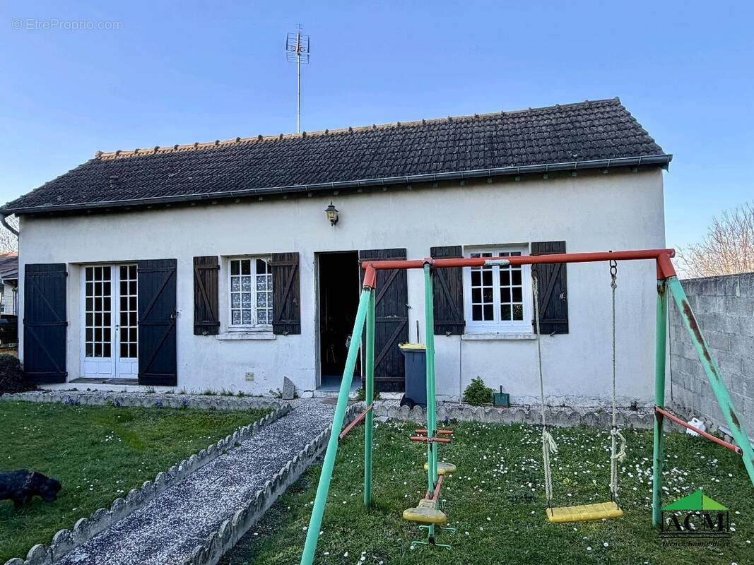 Maison à MERY-SUR-OISE