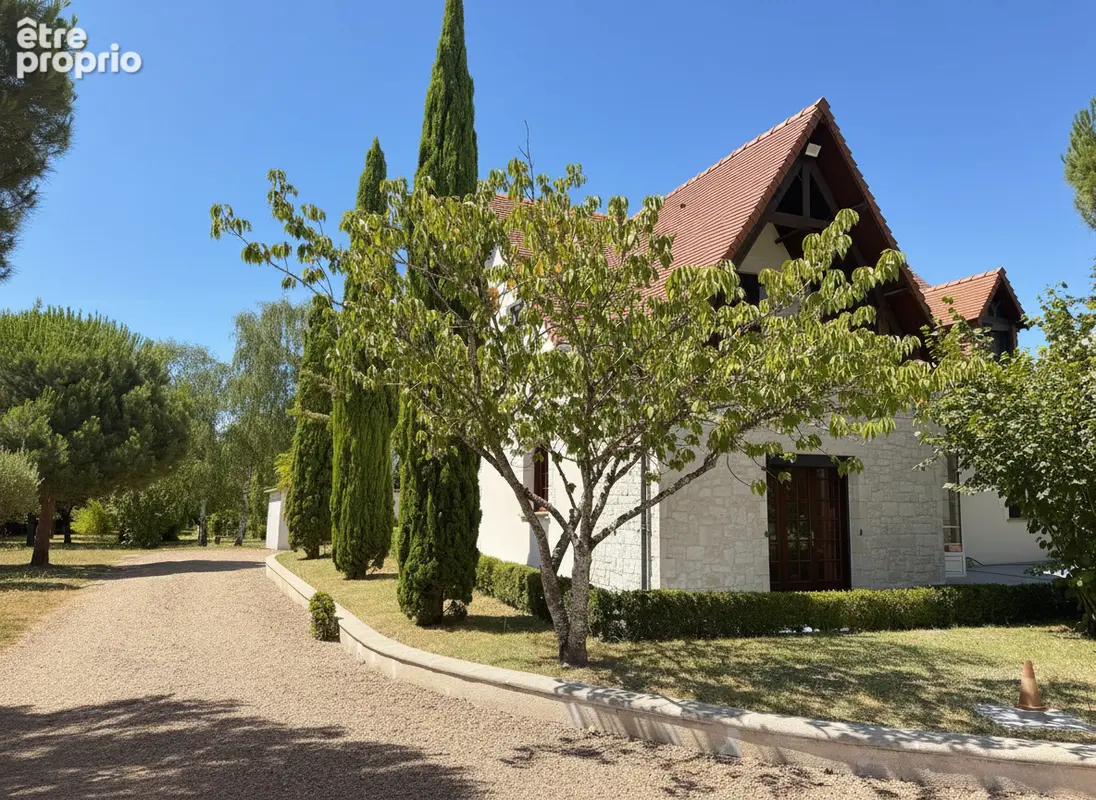 Photo Maison à Ballan-Mire au prix de 553 000€