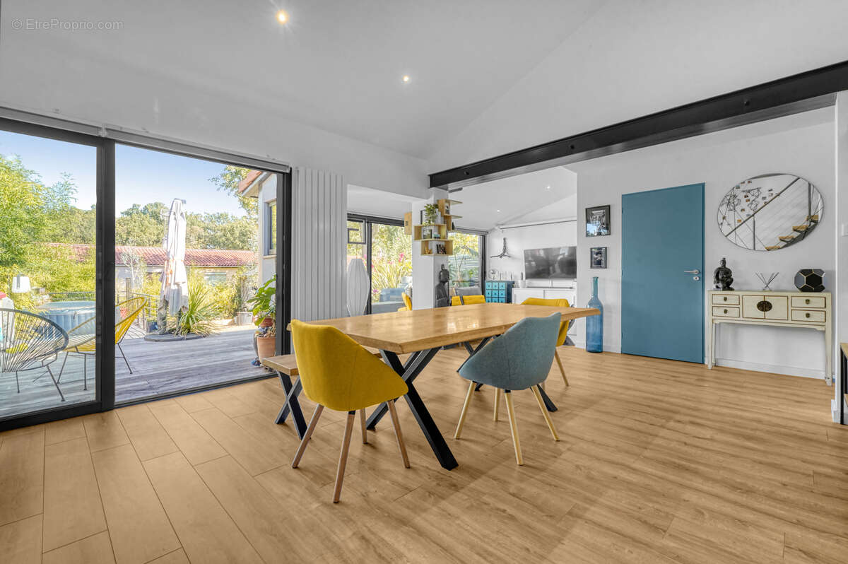 Maison à SAINT-JEAN