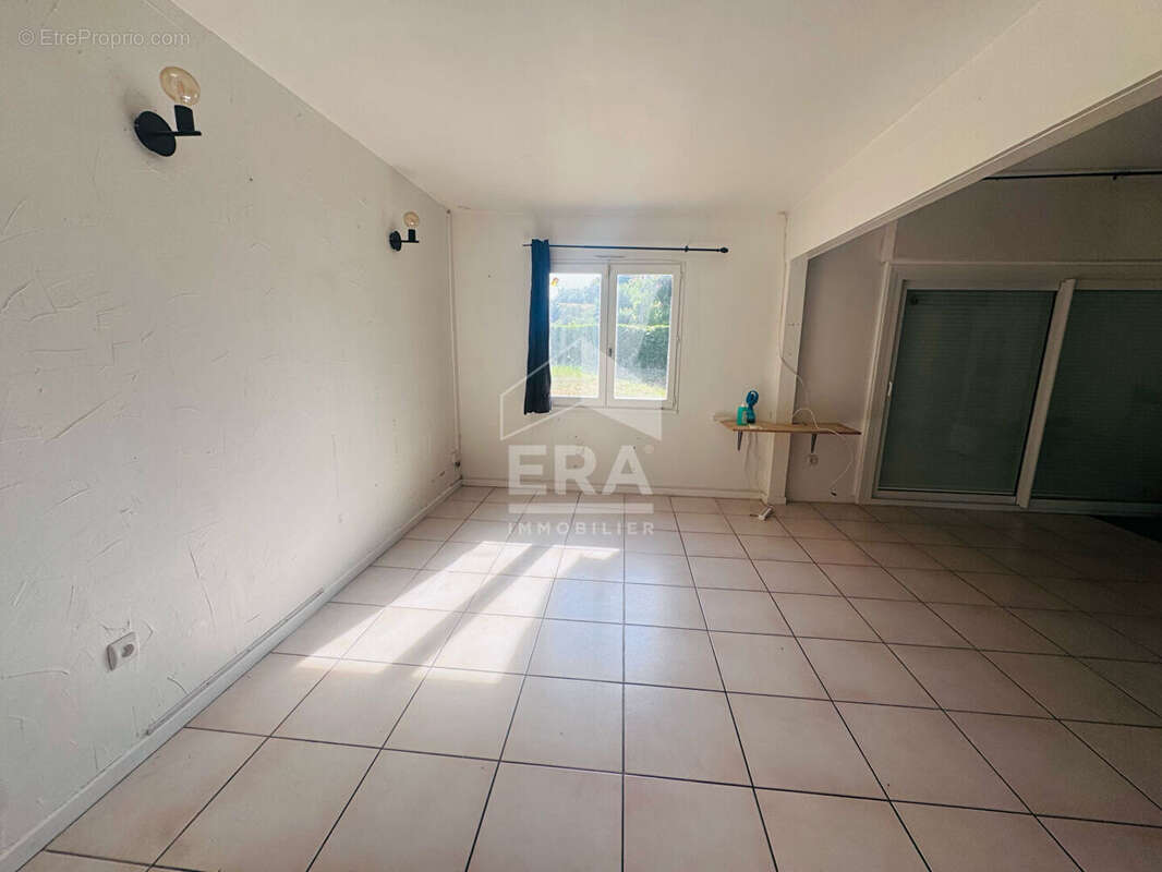 Maison 4 pièces à vendre à Samonac - photo 4