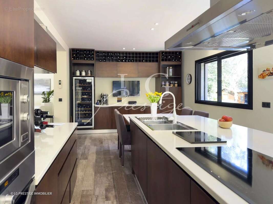 Maison à MONTAUROUX