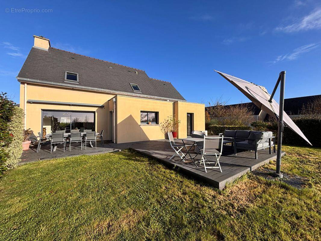 Maison à SAINT-MELOIR-DES-ONDES