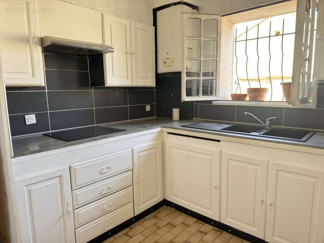 Appartement à MARSEILLE-11E