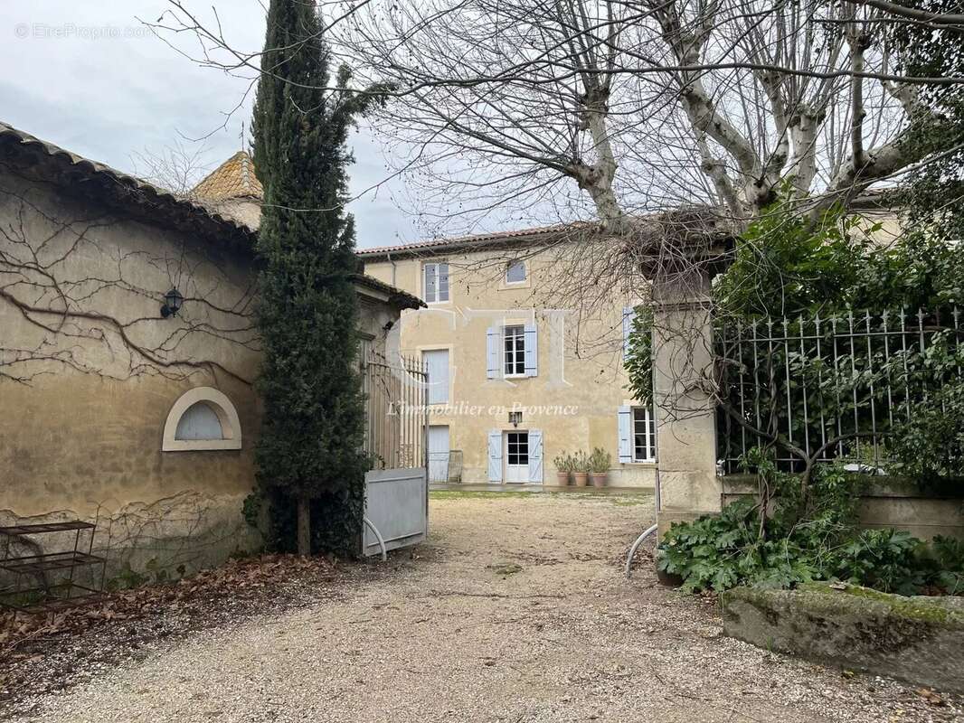 Maison à VAISON-LA-ROMAINE