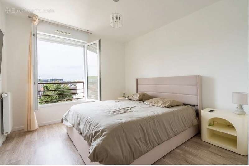 Appartement à vendre T 3 , 55 m2 a LIVRY GARGAN (93) - photo 7