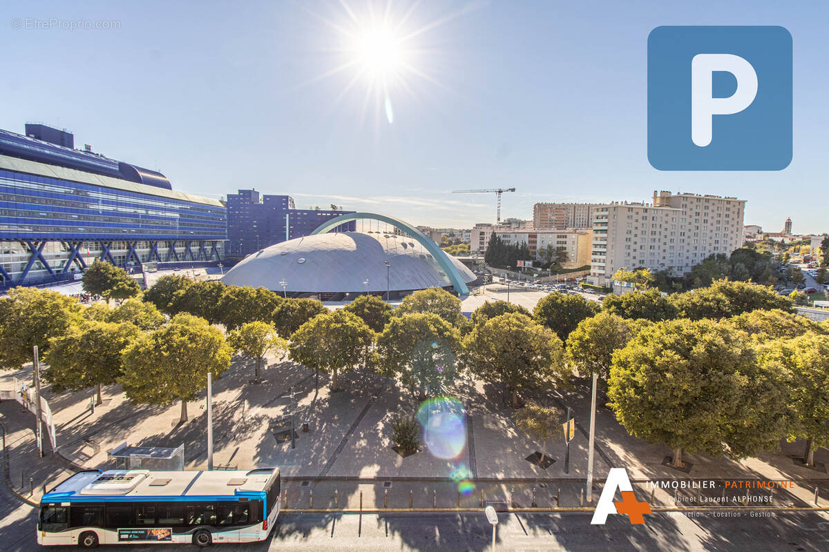 Parking à MARSEILLE-4E