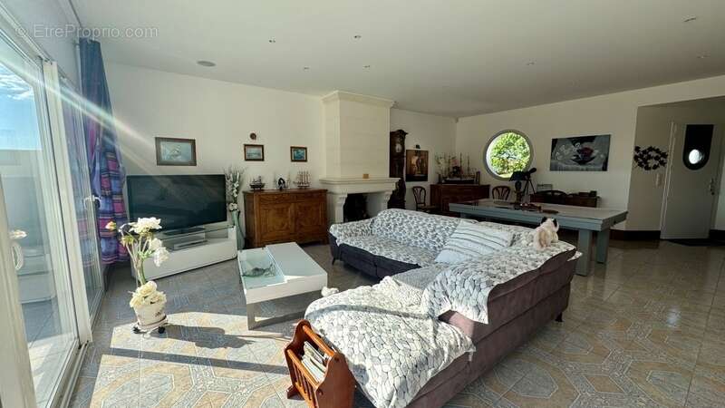 Maison à PORT-DES-BARQUES