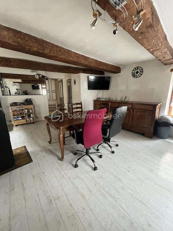 Maison à THORAME-HAUTE