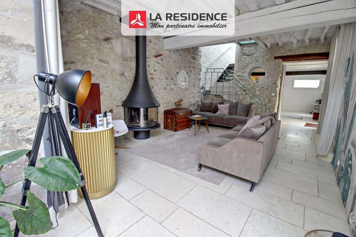 Maison 198 m² à Conflans-Sainte-Honorine  - photo 6