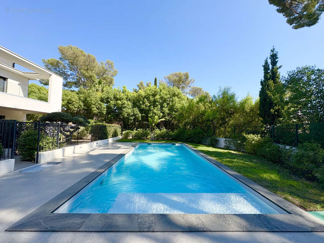 Appartement à SANARY-SUR-MER