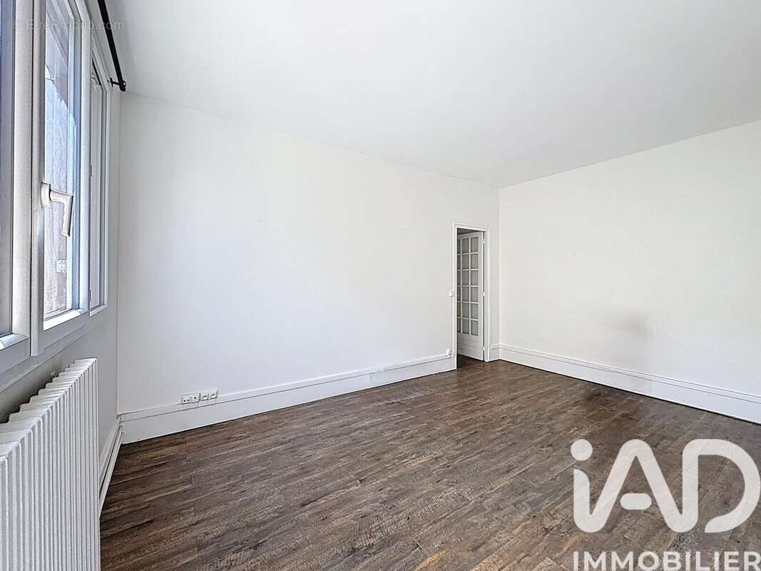 Photo 9 - Appartement à LA GARENNE-COLOMBES