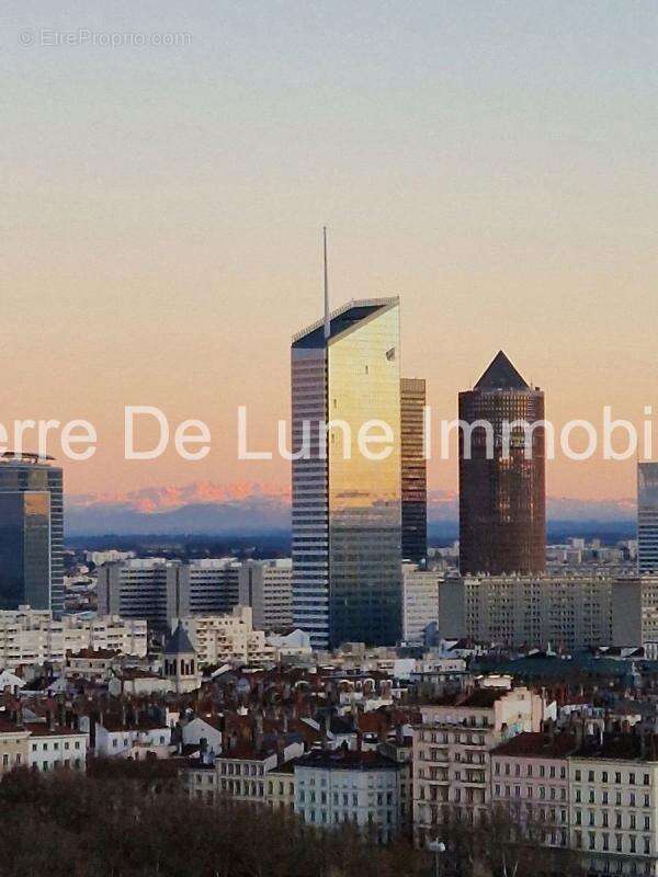 Appartement à LYON-1E