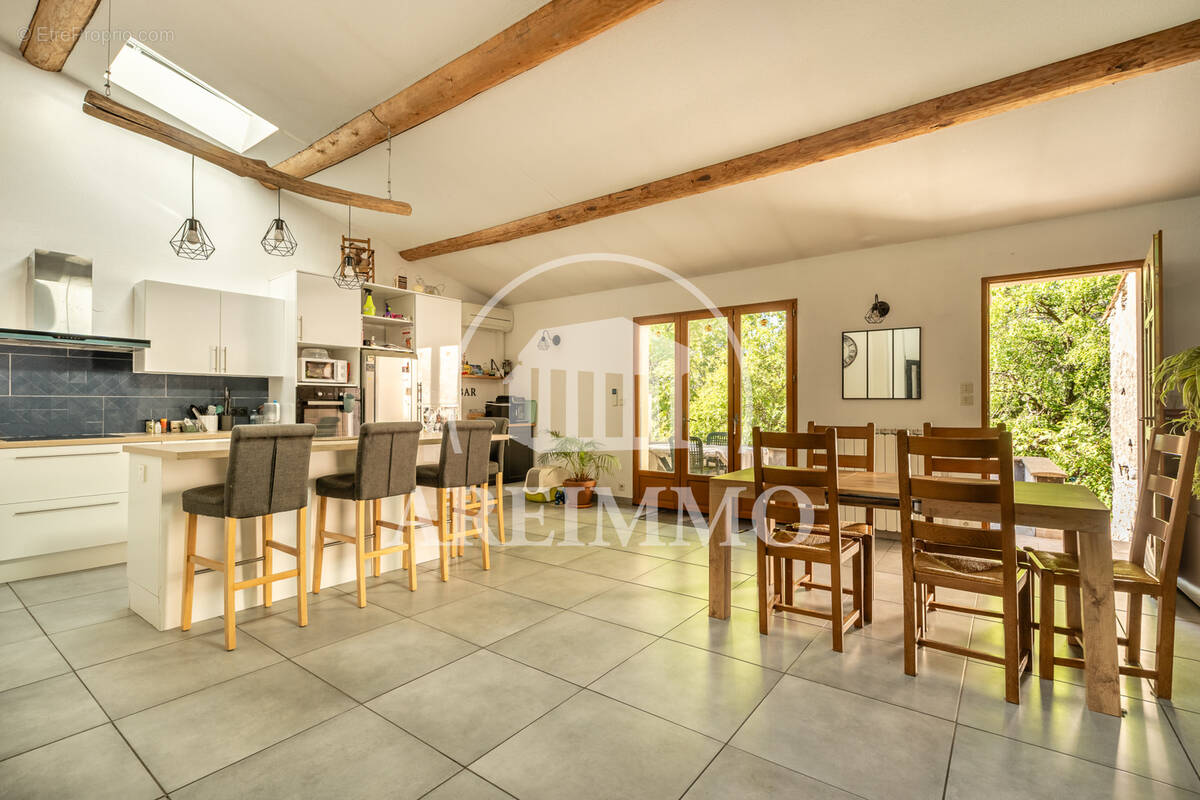 Maison à NOTRE-DAME-DE-LONDRES