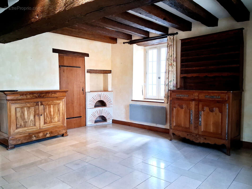 Maison à PIERREFITTE-ES-BOIS