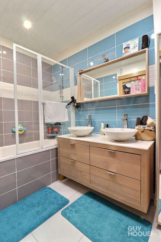 Appartement à SAINTE-GENEVIEVE-DES-BOIS