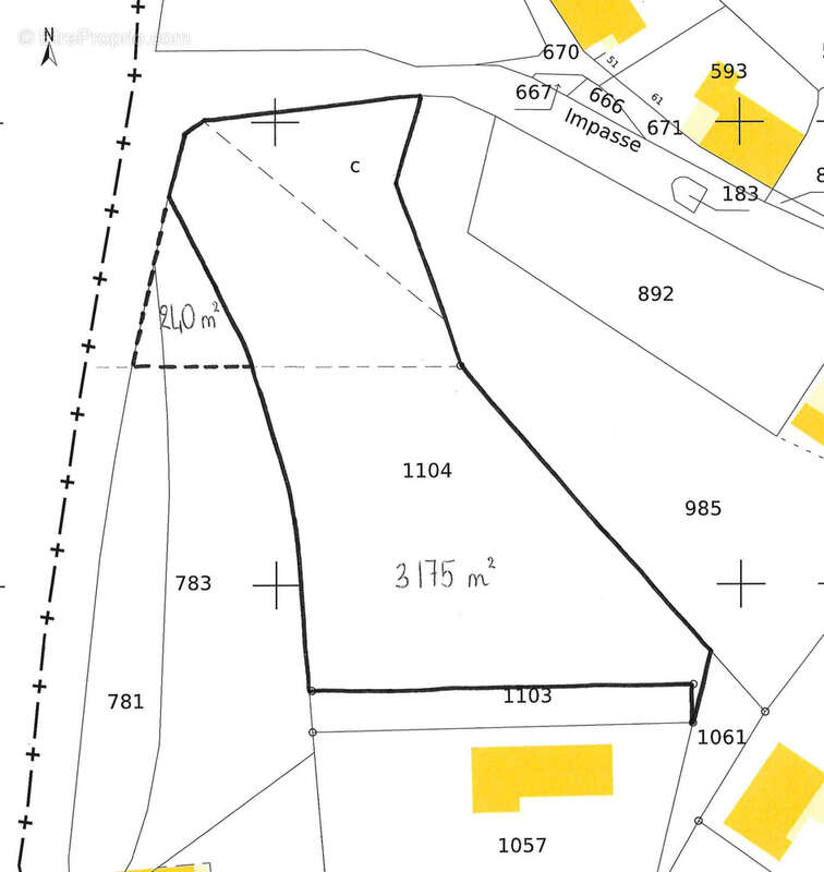 Terrain à PLANIOLES