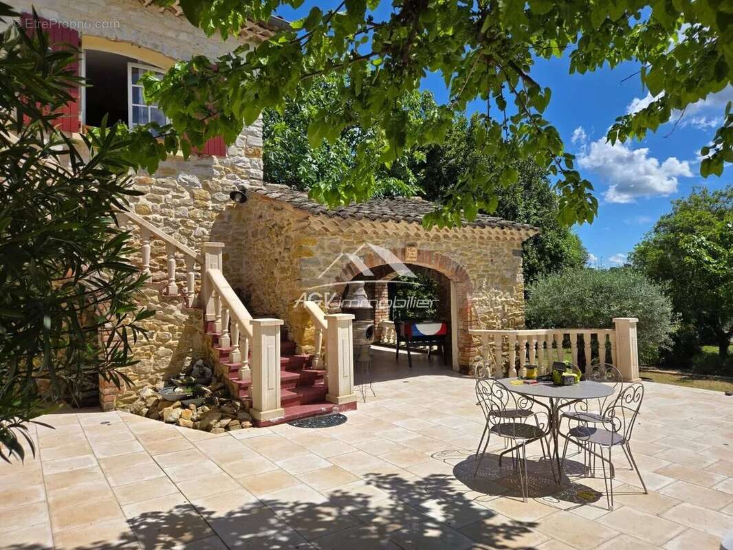 Maison à ALLEGRE-LES-FUMADES