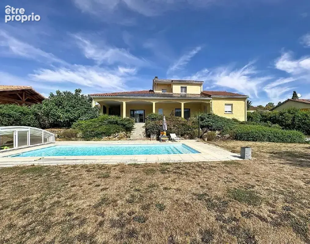 Maison 5 pièces 174 m² à vendre à Matour (71520) - photo 2