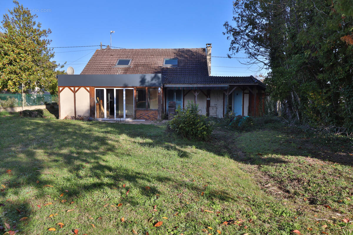 Maison à VILLECHETIF