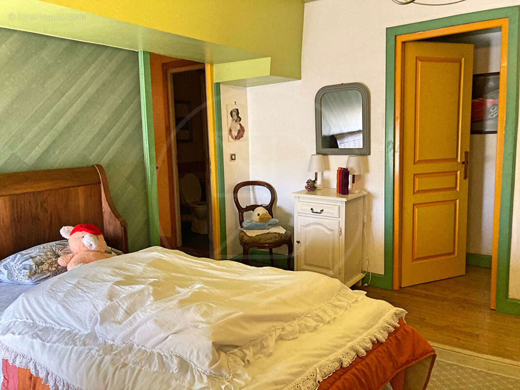 Maison à SAINT-EMILION