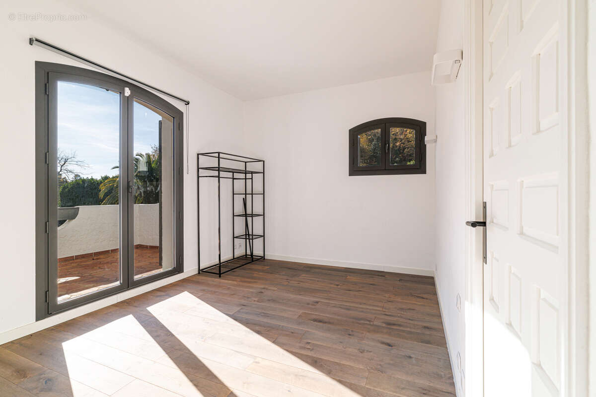 Maison à LA COLLE-SUR-LOUP