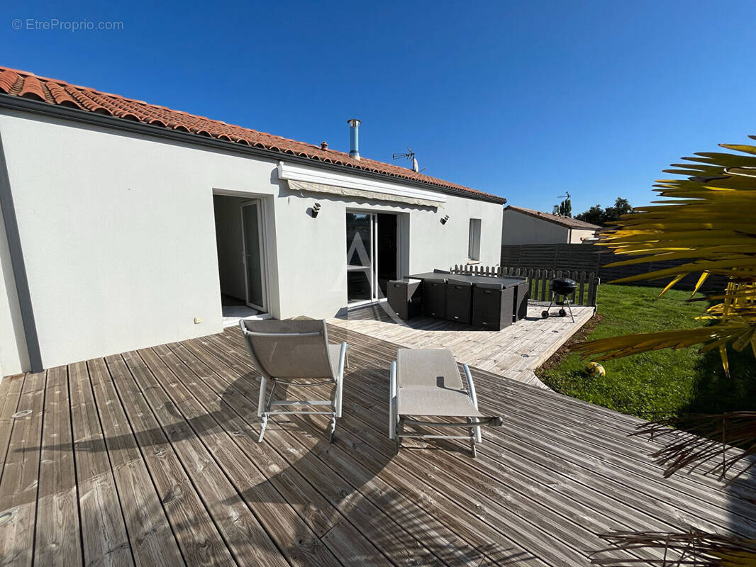 Maison à SAINTE-FOY