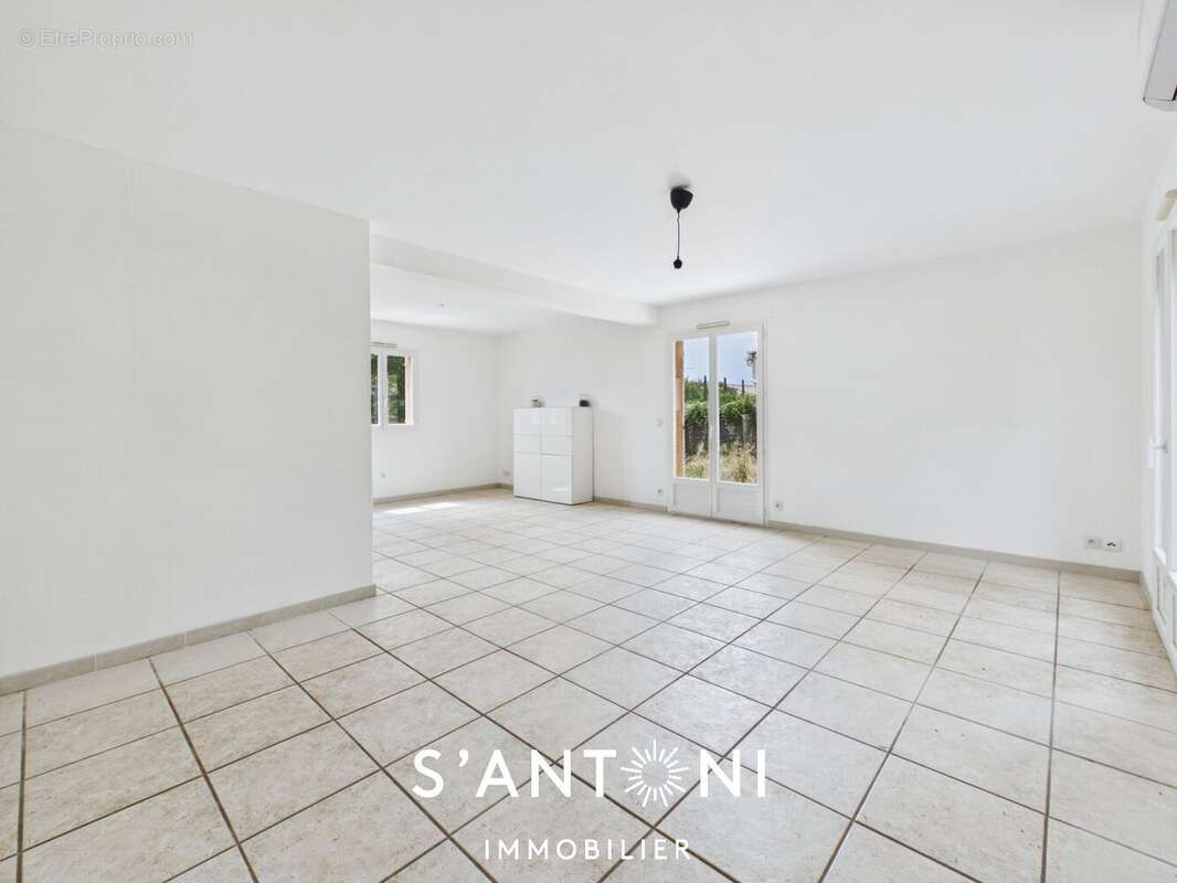 Maison meze t4 sur parcelle de 300 m² - photo 2